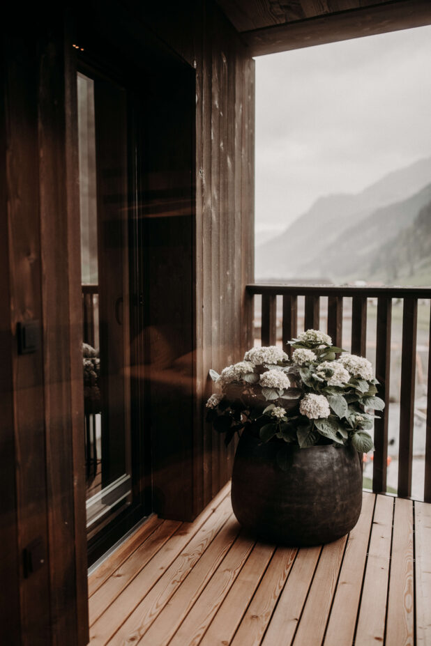 Ausblick auf die Berge vom Balkon